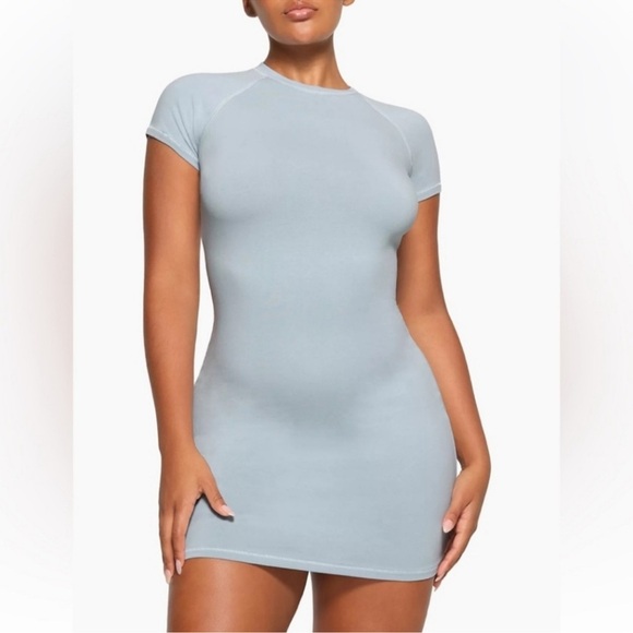 SKIMS new vintage raglan mini dress - Picture 3 of 6